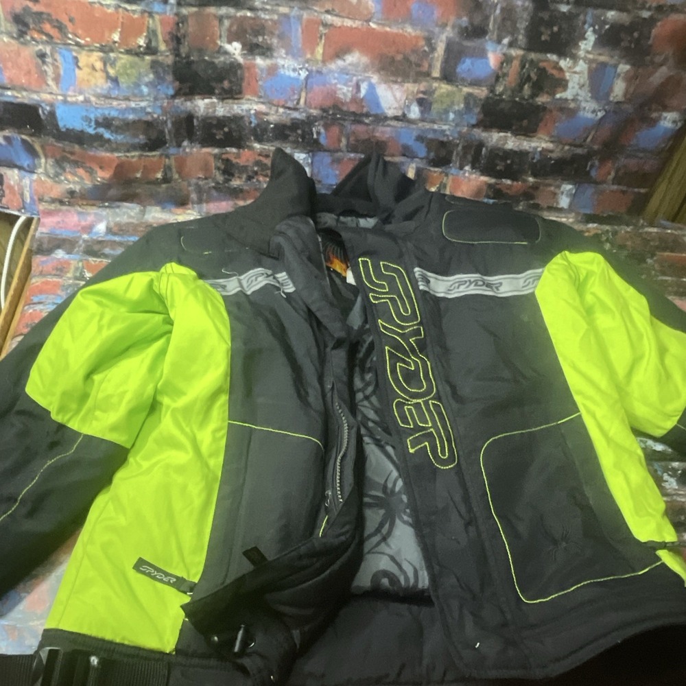 Spyder Boys Insulated Full Zip Ski Jacket Black/Green Size 10 Nylon